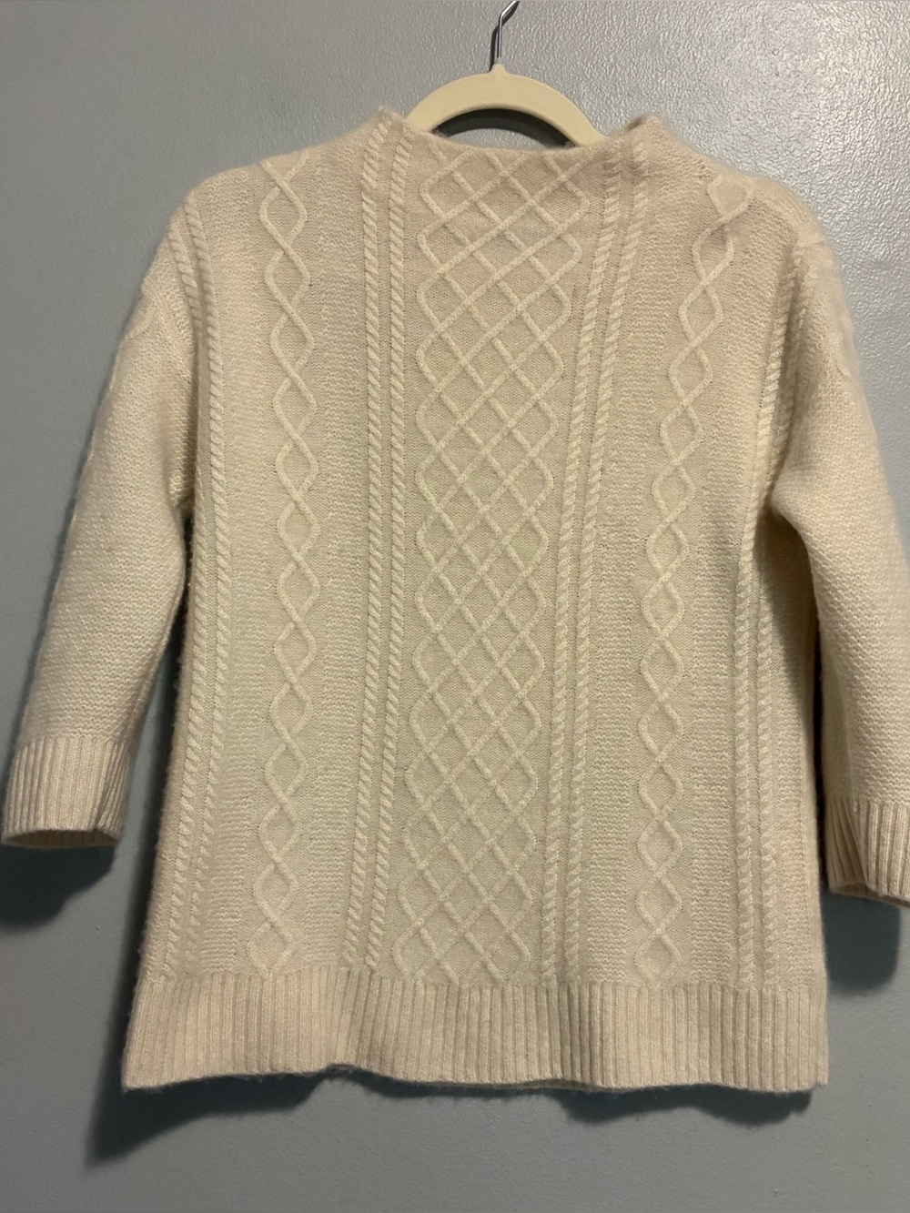 Talbots 100% Pure Cashmere Cable Knit Sweater Cream Ivory Medium Quiet Luxury